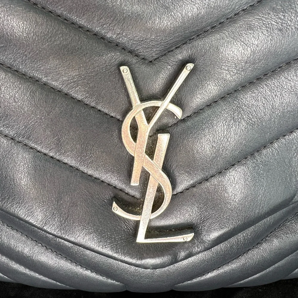 Yves Saint Laurent Lou Lou Shoulder Bag - Picture 15 of 17